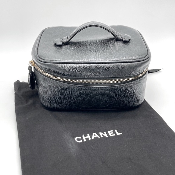 CHANEL CAVIAR CC VINTAGE BLACK VANITY COSMETIC BAG - Picture 2 of 16